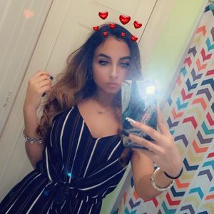 Meet your Posher, Tina